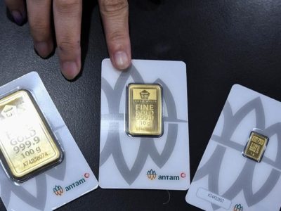 Harga Emas Naik Tertinggi Dalam 5 Tahun