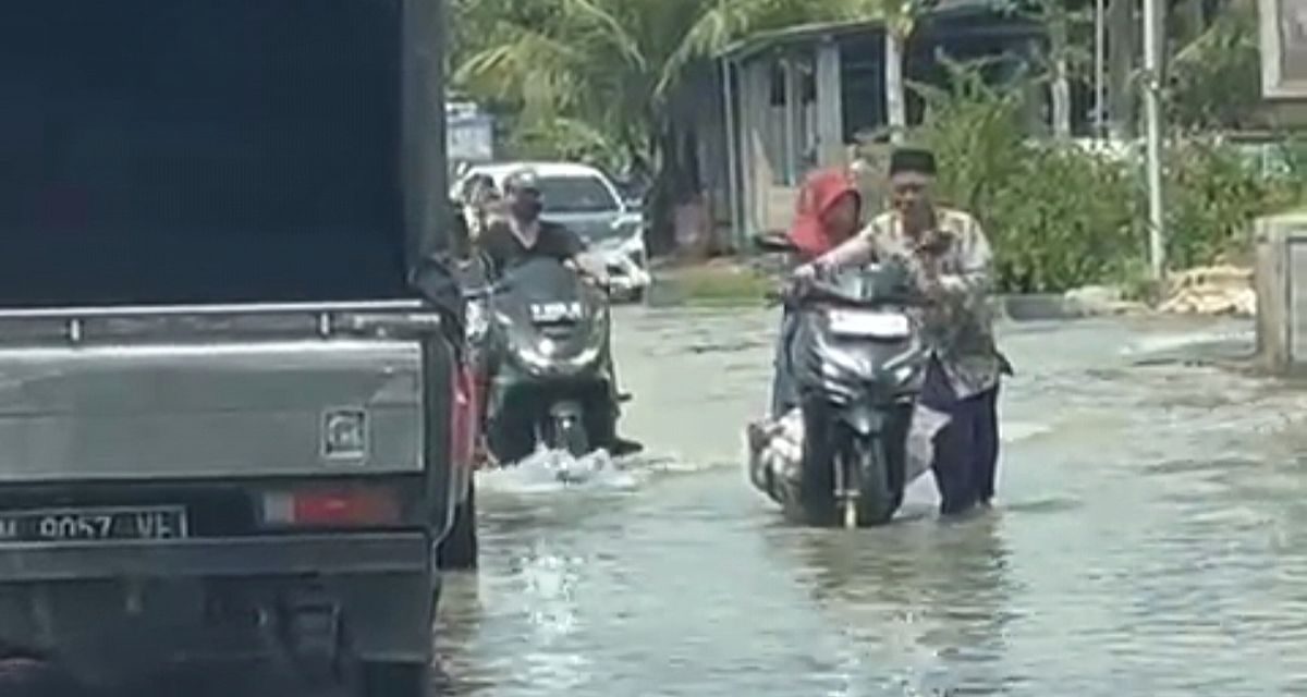 Habis Terjang Hujan? Lakukan Beberapa Hal Ini Ke Motormu!