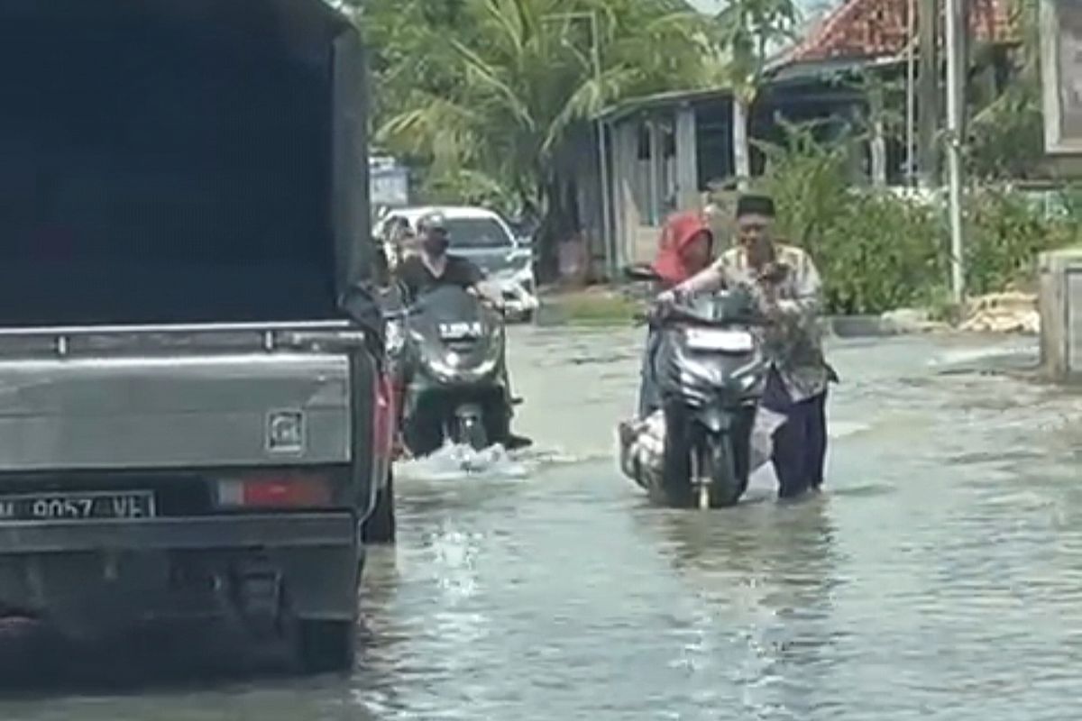 Habis Terjang Hujan? Lakukan Beberapa Hal Ini Ke Motormu!