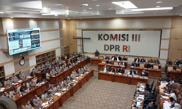 Polri Tetap Di Bawah Presiden, Kapolri Singgung Mandat ’98