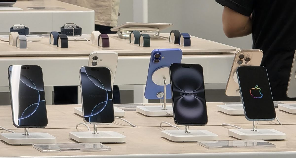 iPhone 16 Sukses Besar, Jadi HP Nomor Satu Di 2025