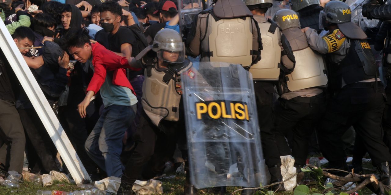 Polisi Vs Rakyat: Kenapa Kekerasan Makin Sering Terjadi?