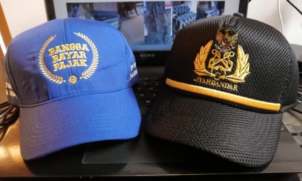 Mau Bikin Topi? Ini Jenis Kain Yang Wajib Lu Pilih