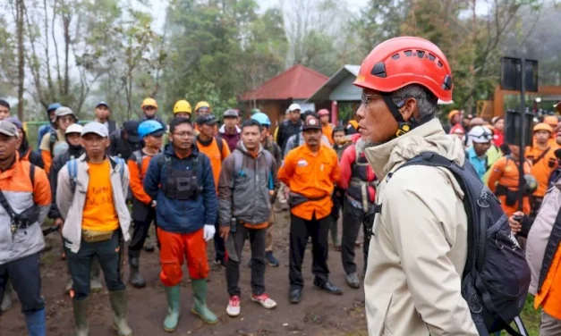 13 Hari Nihil, Pencarian Pendaki Mongkrang Di Setop