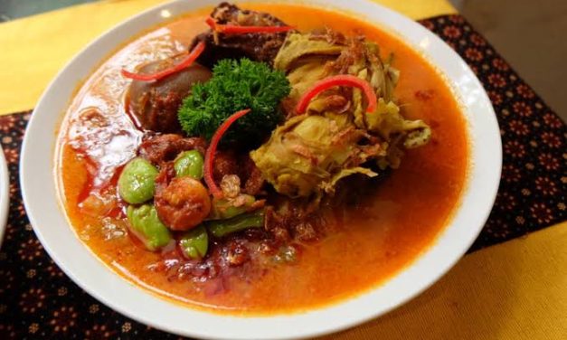 Hidangan Pembawa Hoki Saat Cap Go Meh