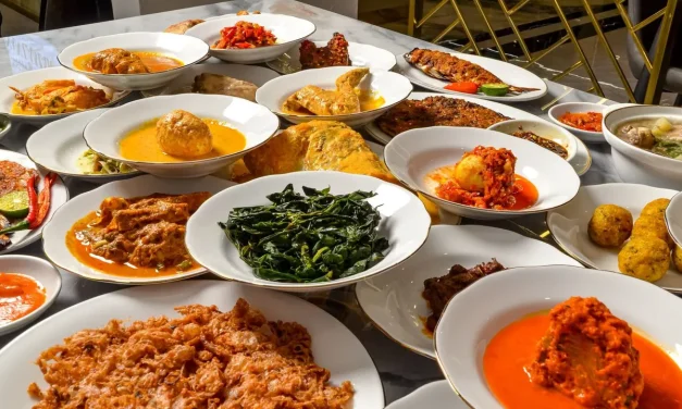4 Rekomendasi Nasi Padang Autentik Wajib Coba
